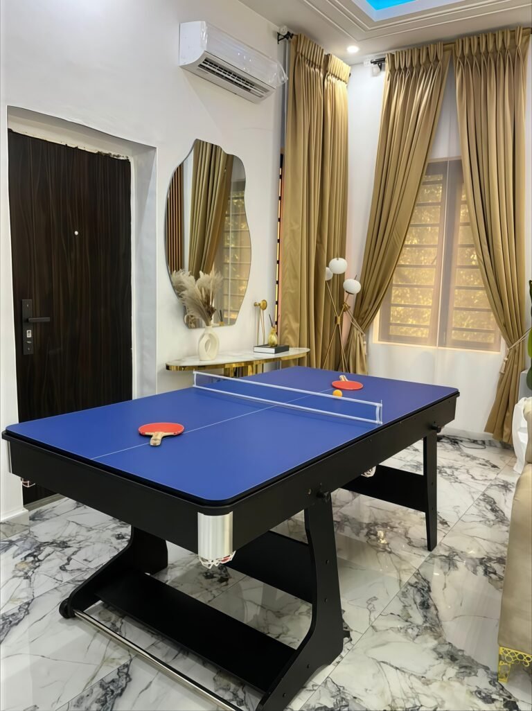 3-in-1 Convertible Snooker, Tennis & Dining Table Image 2 3-in-1 Convertible Snooker, Tennis & Dining Table Image 2