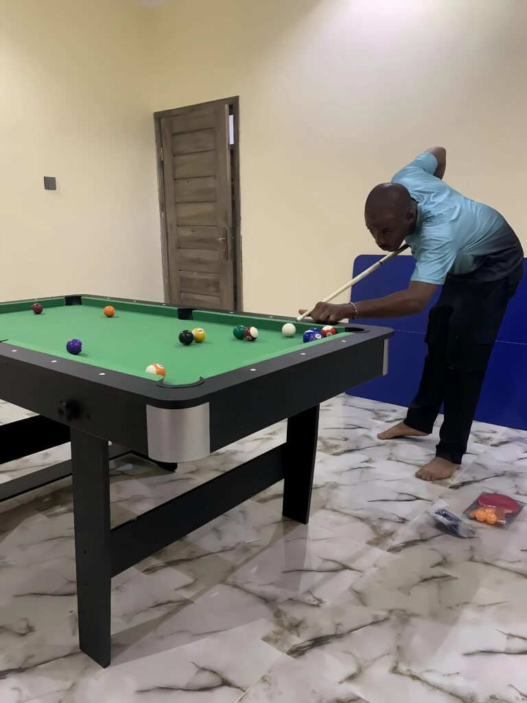 3-in-1 Convertible Snooker, Tennis & Dining Table Image 8