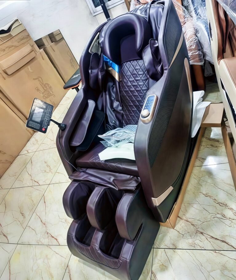 4D Luxury Zero-Gravity Full Body Massage Chair Image 4